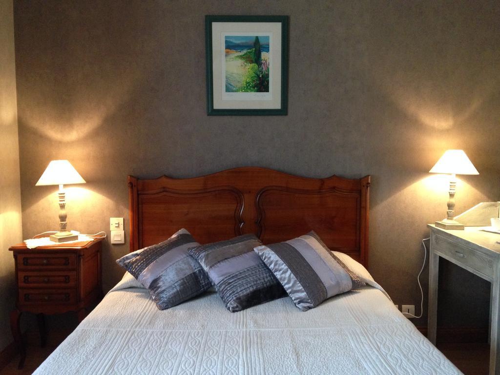 La Maison D'Amelie La Chapelle-Saint-Aubert Room photo